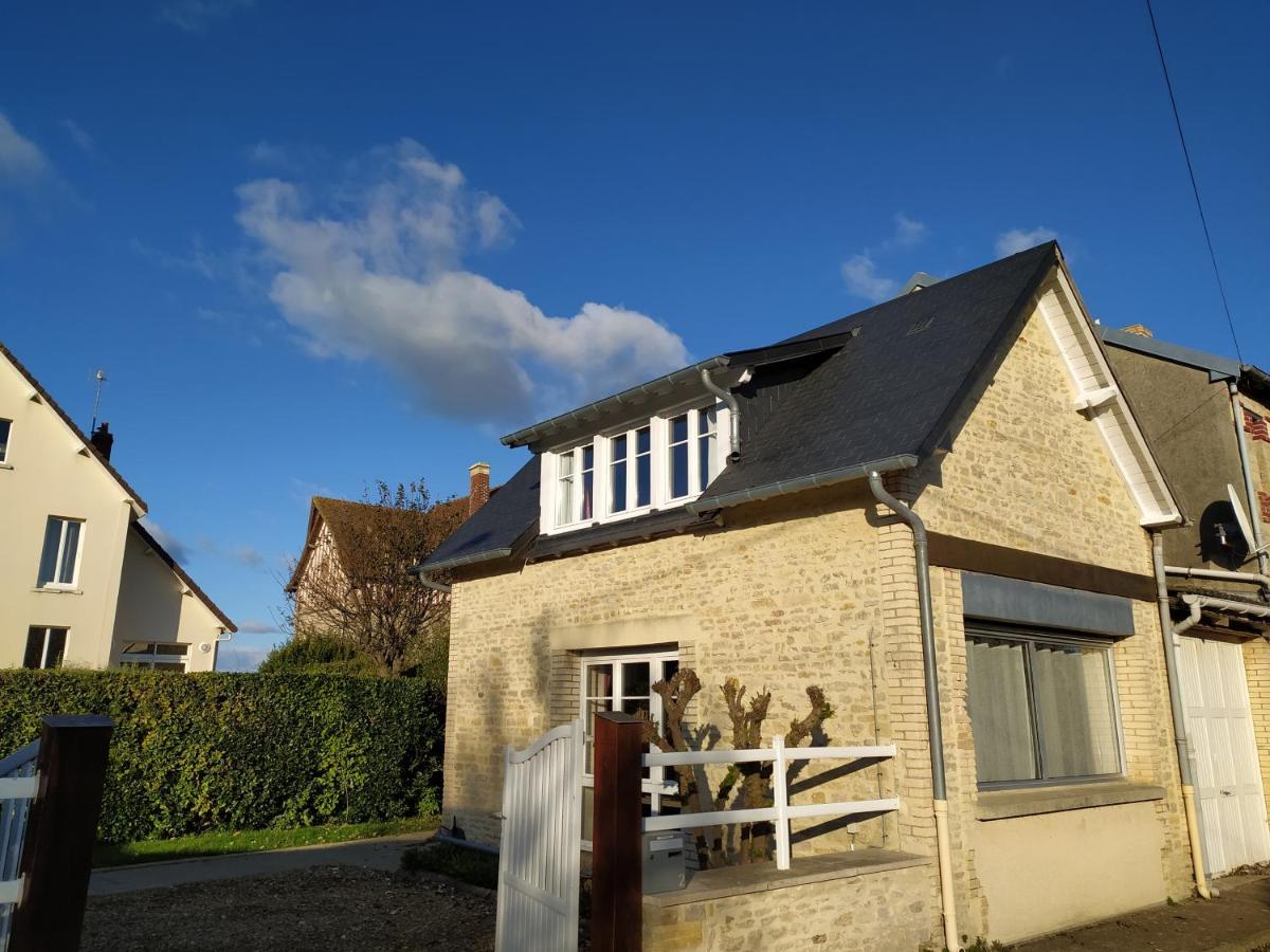 Maisonnette Le Cottage A 50M De La Plage D'Asnelles , 3Km D'Arromanches, 10Km De Bayeux Luaran gambar